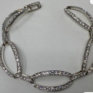 Elegant Silver Bracelet with Sparkling Accents